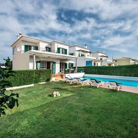 Casa Alba * Lagos